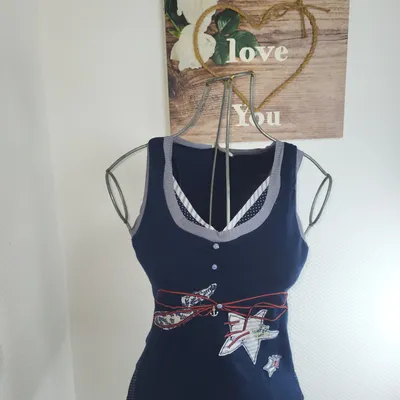 Débardeur bleu marine original la mode est a vous taille 38